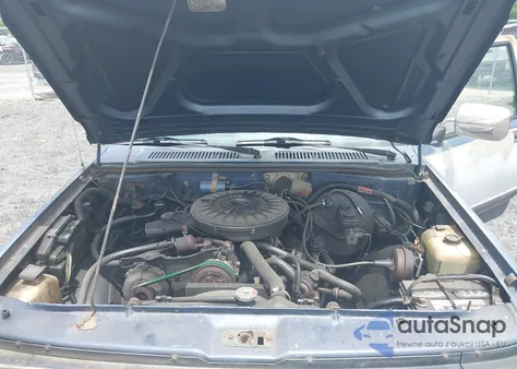 1988 Dodge Dakota z USA, uszkodzony, nr VIN 1B7GN14XXJS709246